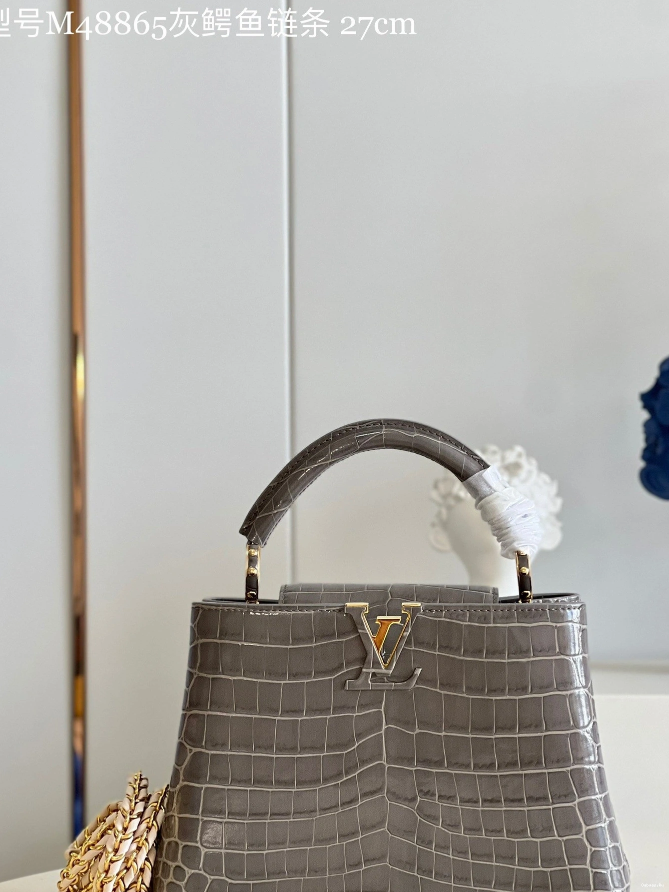 VUITTON BB CAPUCINES LOUIS 0404